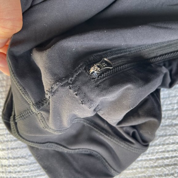 Lululemon Cropped Leggings - Picture 5 of 5